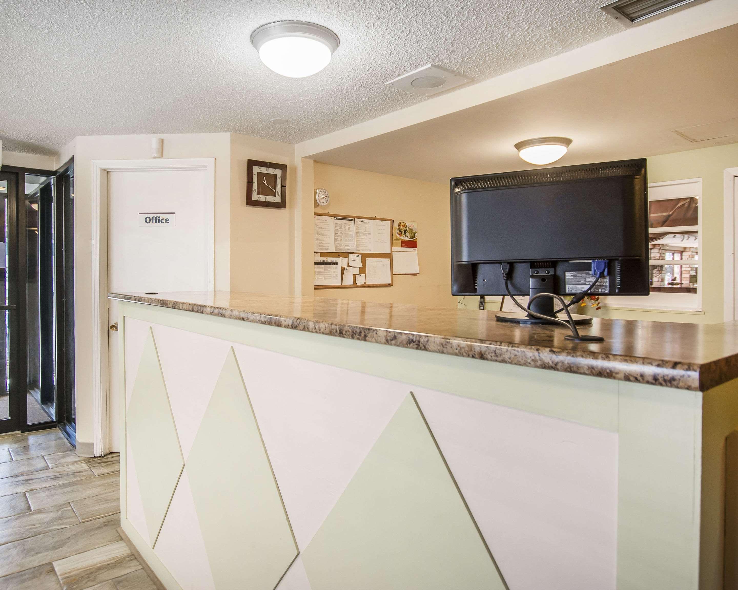 Econo Lodge Miramichi Exteriér fotografie