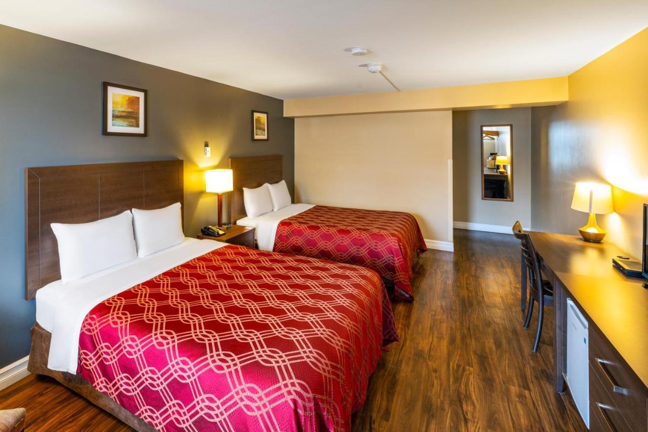 Econo Lodge Miramichi Exteriér fotografie
