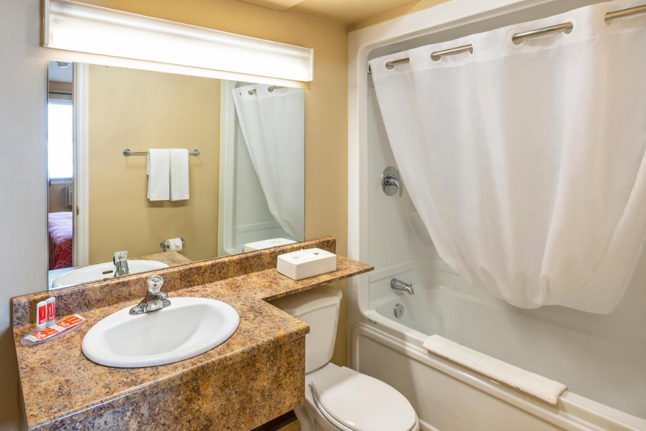 Econo Lodge Miramichi Exteriér fotografie