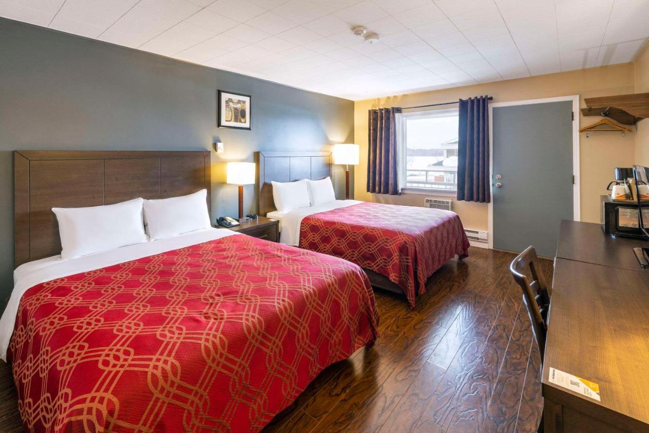 Econo Lodge Miramichi Exteriér fotografie