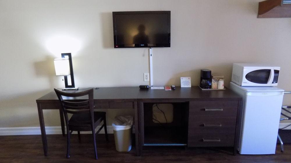 Econo Lodge Miramichi Exteriér fotografie